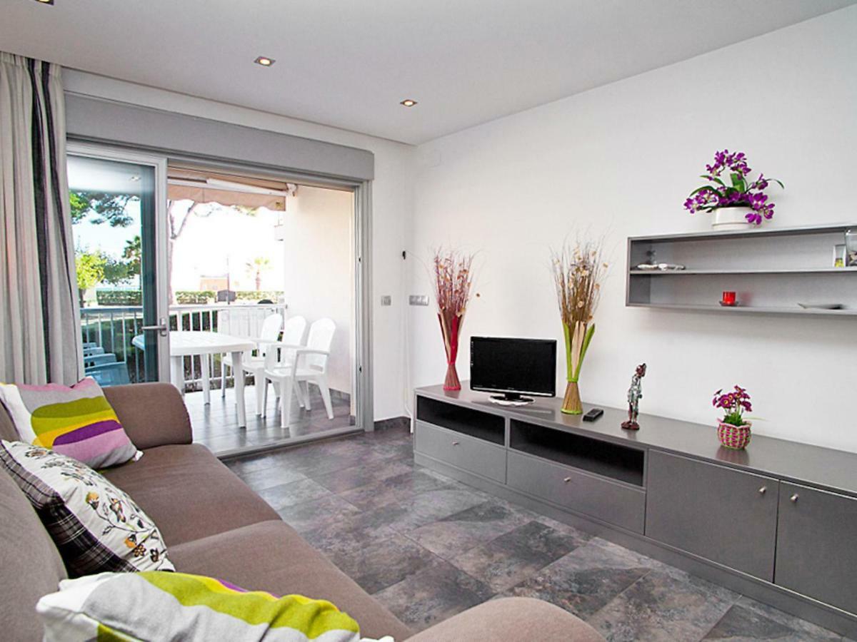 Apartment Dms V By Interhome Villafortuny Bagian luar foto